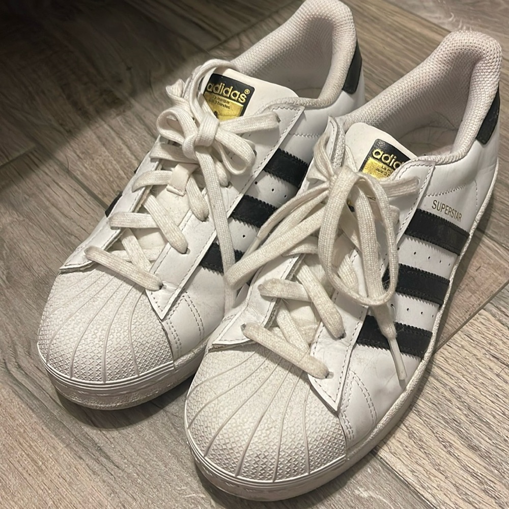 Adidas Superstar